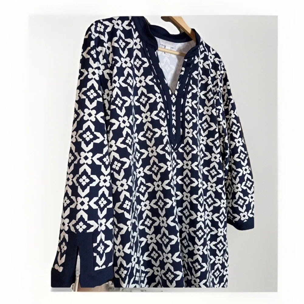Charter Club Women's Geometric Tunic Top Size XL 3/4 Sleeve Navy & White Stretch - Picture 2 of 5